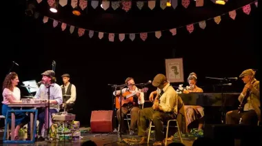 “La Margarita”: una historia de amor y resistencia florece en el Teatro UNLP