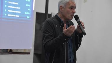Cagliardi pidió autocrítica en el peronismo, pero evita asumir responsabilidades tras la derrota