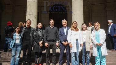 Alak solidario: entregó fondos al Hospital de Niños