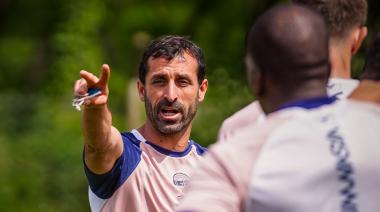 Se agrava el conflicto en Gimnasia, los jugadores no levantaron la huelga y no quieren concentrar el domingo