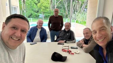 La foto de la que habla todo el peronismo de La Plata es trucha y hecha con IA