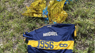 La camiseta voladora de Russo en el homenaje de Boca apareció en un rincón de Uruguay