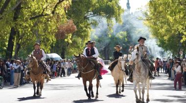 La Plata celebró el cierre del Mes de la Tradición con un multitudinario encuentro criollo