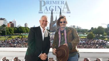 La Plata: Alak distinguió a Johnny Depp como Visitante Ilustre