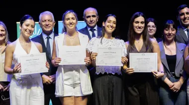 LA PLATA | Alak reconoció a los estudiantes con mejores promedios de UNLP