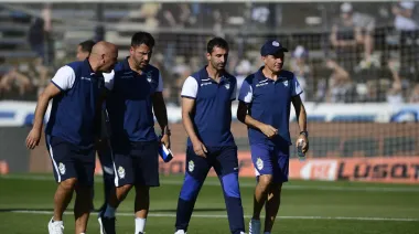 Gimnasia, a contrarreloj: dos decisiones que pueden marcar el 2026