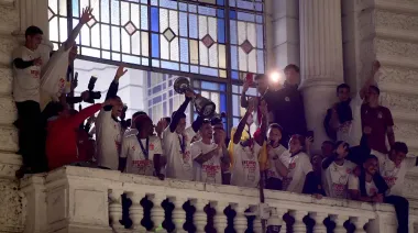 Estudiantes frena los festejos y va por todo ante Platense