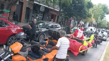 Más de 2.500 sonrisas y un mensaje global: la caravana solidaria de La Plata cruzó fronteras
