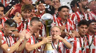 ESTUDIANTES CAMPEÓN | Estudiantes cerró un gran 2025 y jugará tres finales en 2026