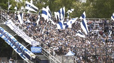 CLÁSICO PLATENSE | Un hincha cayó desde la tribuna Centenario y permanece internado en grave estado