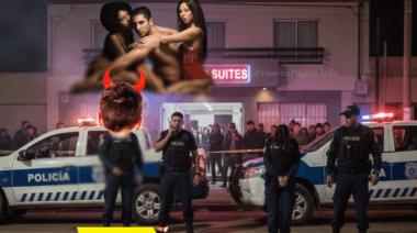 Escándalo azul en un telo: comisario cornudo fue a poner orden y encontró a su mujer en trío sexual con dos policías