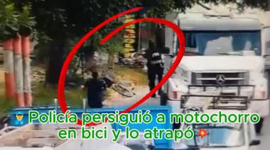 VIDEO | Ensenada: un policía persiguió a motochorros en una bicicleta y atrapó a uno