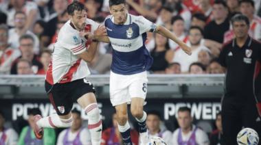 Gimnasia luchó contra la adversidad en Núñez, pero la jerarquía de River le cortó el envión