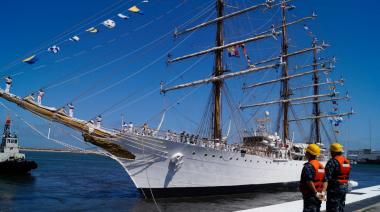 La Fragata Libertad ya está en La Plata: revisión clave antes de volver al mar