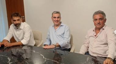 Pareja ordenó la tropa violeta en La Plata junto a Osaba y de Urraza, sus posibles candidatos a intendente