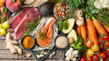 Alimentos que protegen la memoria y reducen el riesgo de Alzheimer