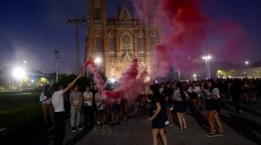 LOS PELIGROS DEL UPD | El mito del alcohol "inofensivo": 40% de jóvenes subestima riesgos