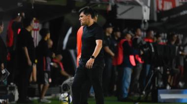 Alexander Medina tras la victoria de Estudiantes: "Tener un triunfo es tranquilizador, pero falta mucho trabajo"