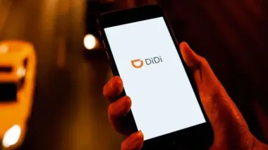 Brutal asalto a un conductor de DiDi en La Plata: lo atacaron con gas pimienta y le robaron el auto