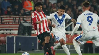 Duelo de invictos en UNO: Estudiantes recibe a Vélez por la punta de la Zona A