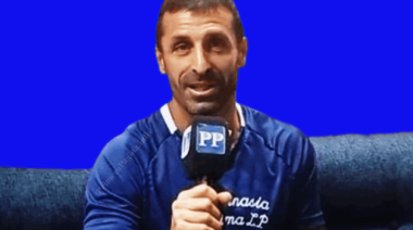 Anacleto, que prometió alhajas y trajo baratijas, echó a Zaniratto de Gimnasia para tapar sus mentiras