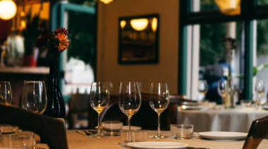 La Plata: cerraron 70 bares y crece la crisis en el centro