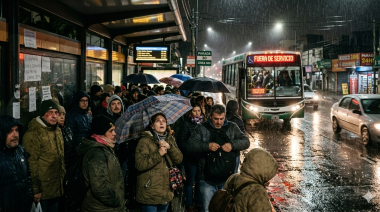 Transportistas exigen boletos a $2.500 mientras dejan a los pasajeros a pie