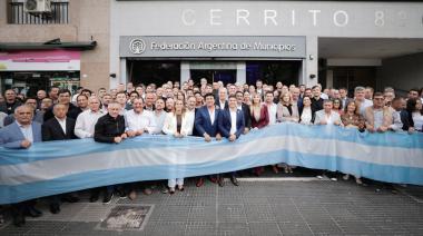 Intendentes de todo el país marcharon a Economía por el estado de las rutas y los fondos retenidos