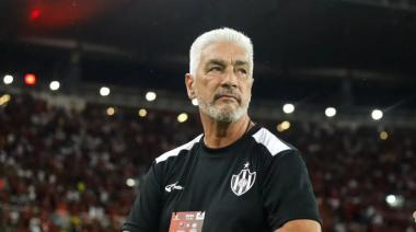 Omar De Felippe, el elegido de la CD para sacar a Gimnasia del pozo