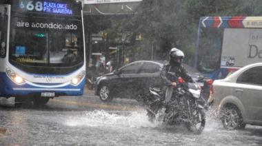 Bajo el agua: el temporal inundó el AMBA y dejó a 11 mil familias a oscuras