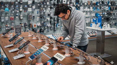 Qué características mirar antes de comprar un celular económico