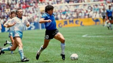 Alak y Víctor Hugo Morales homenajearon a Maradona a 40 años del “Gol del Siglo”
