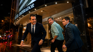 A escondidas y en un hotel: Máximo, Kicillof, Massa, gobernadores y diputados juntos para blindar las PASO