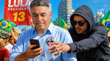 Le robaron el celular al diputado Esteban Paulón en plena entrevista en Brasil