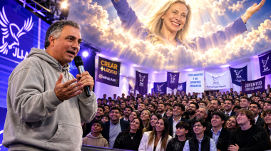 Sebastián Pareja arma su ejército juvenil para 2027 y pone a Kicillof en la mira