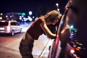 La Plata contra la prostitución: allanamientos y pruebas en el casco urbano