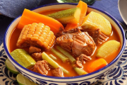 Mole de olla: el guiso tradicional que no sabías que es una fuente de nutrientes