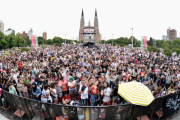 Festival de Folklore en Plaza Moreno con Los Tekis, Los Tabaleros y más