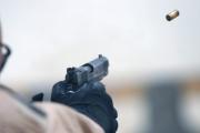 Dos bandas se enfrentaron a tiros en Lisandro Olmos y una bala perdida terminó en la habitación de una nena