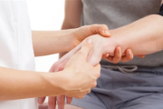 La cera de los oídos podría ayudar a detectar el Parkinson en forma temprana