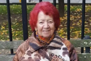 Conmoción en Nueva York: una mujer de 95 años acusada de matar a su compañera de asilo