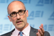 Rutina matutina de Arthur C. Brooks para empezar el día feliz