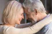 Cómo la menopausia afecta la libido y qué tratamientos ayudan a mejorar la salud sexual