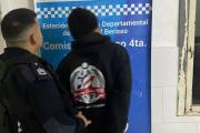 Aprehendieron a un joven tras golpear a su pareja en una vivienda de calle 127 bis