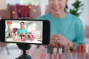 Influencers con diploma: China convierte el like en materia obligatoria