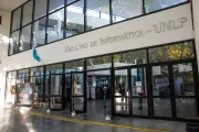 UNLP | Ocho de cada diez alumnos afuera: alarma por un nuevo bochazo masivo en la facultad de Informática
