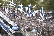 CLÁSICO PLATENSE | Un hincha cayó desde la tribuna Centenario y permanece internado en grave estado