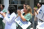 Trabajadores del Hospital El Cruce reclaman salarios dignos y rechazan la privatización