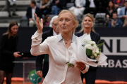 Milei recibió duras críticas de Martina Navratilova por dichos sobre contaminación