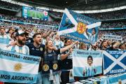 Resistencia contra los piratas: Escocia da su apoyo a la Argentina y se tiñe de celeste y blanco ante Inglaterra